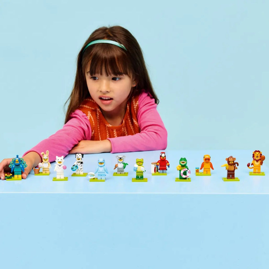 A Photo Of LEGO Minifigures Animals Series 28 - 7 Pieces - 71051