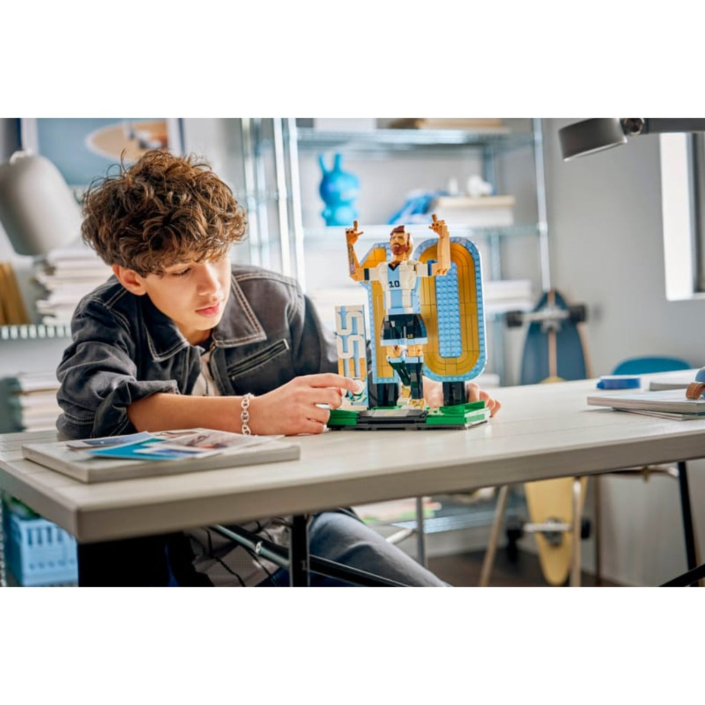 A Photo Of LEGO Lionel Messi - Soccer Legend - 43015 - 958 Pieces