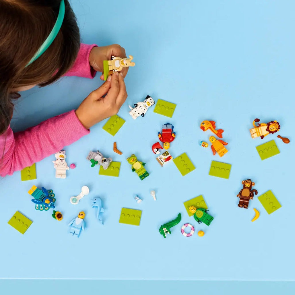 A Photo Of LEGO Minifigures Animals Series 28 - 7 Pieces - 71051