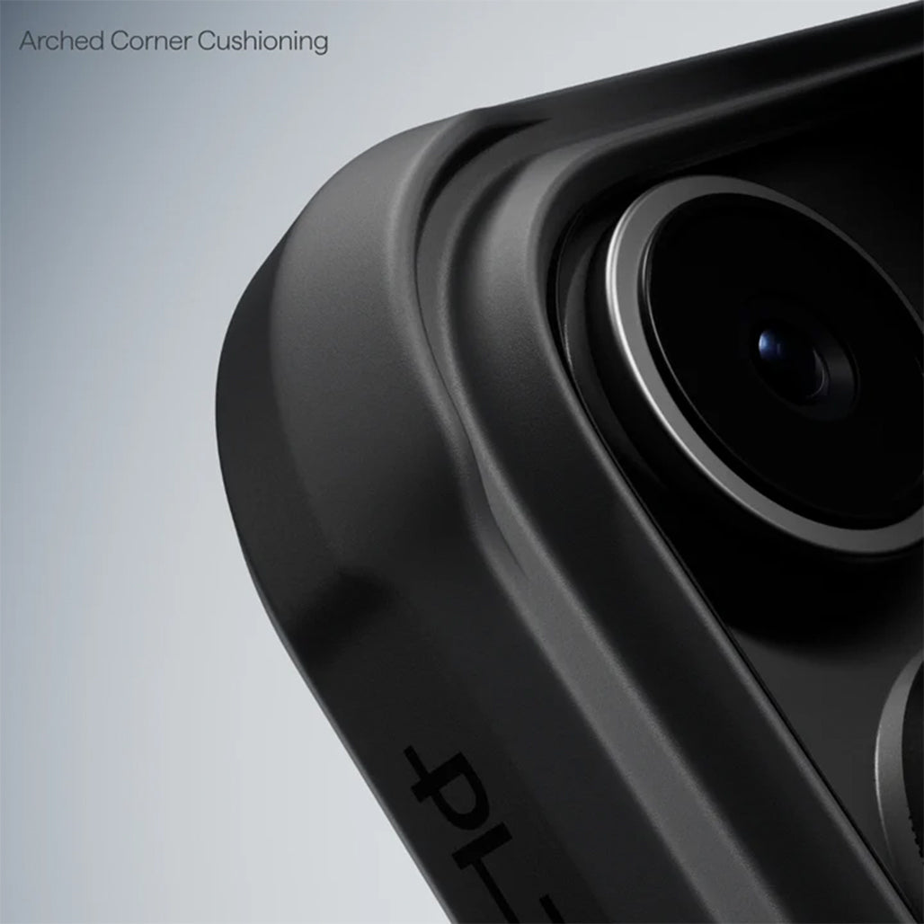 A Photo Of Pitaka Aramid ProGuard Case for iPhone 17 Series