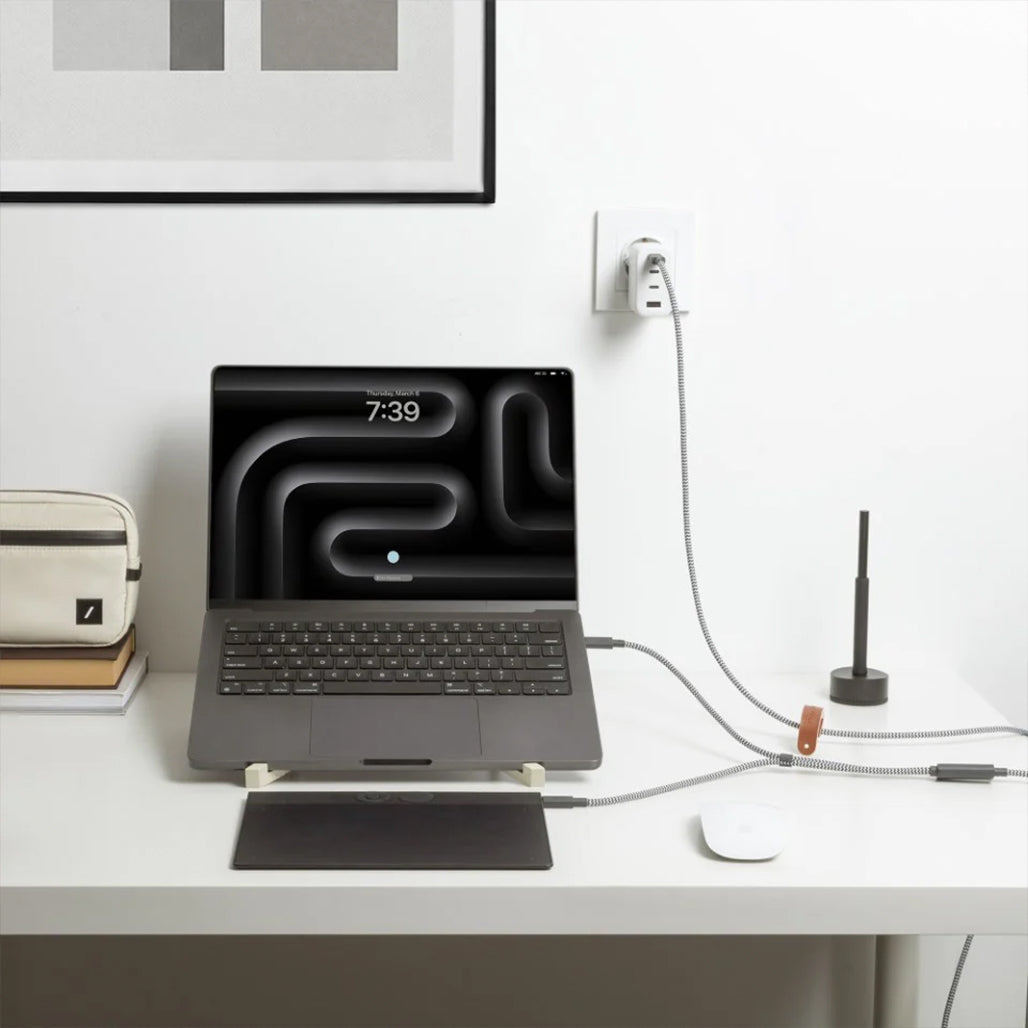 A Photo Of Native Union Belt Cable 2-in-1 USB-C to USB-C Fast Charging Cable 140W