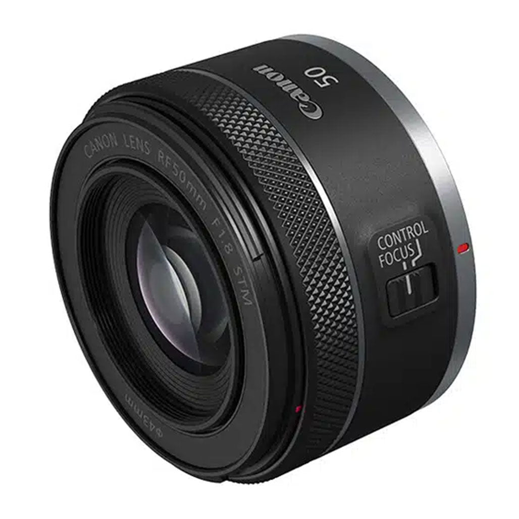 A Photo Of Canon RF 50mm f/1.8 STM Lens