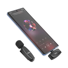 A Photo Of Hoco L15 Wireless Lavalier Microphone – Noise-Canceling Digital Lavalier for Type-C and iPhone Devices