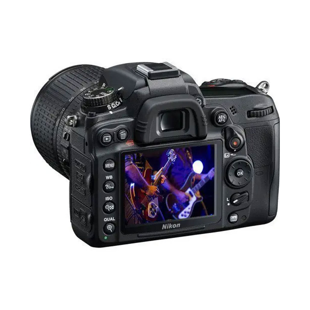 A Photo Of Nikon D7000 DSLR Camera Kit with 18-105mm VR Lens - High-Performance, Versatile Photography & Video Tool