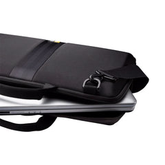 A Photo Of Case Logic 15.6