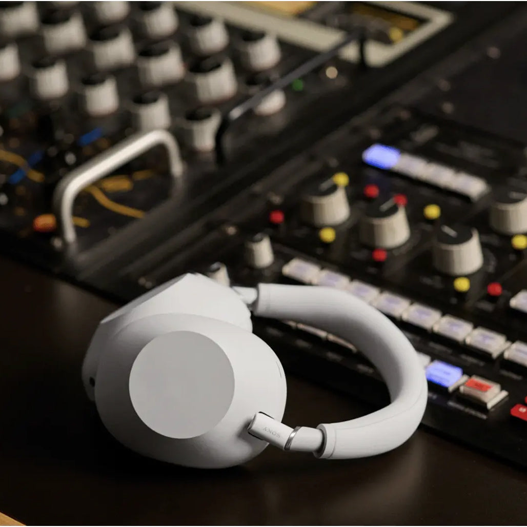 A Photo Of Sony WH-1000 XM6 – Wireless Noise Canceling Headphones