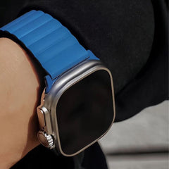 A Photo Of A-Case Invix Reversible Silicone Band for Apple Watch (42mm/44mm/45mm/49mm)