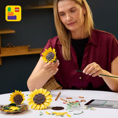 A Photo Of LEGO Sunflower Bouquet - 686 Pieces - 11502