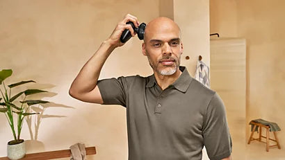 A Photo Of Philips Head Shaver Pro 5000 Series Essential shaver with ComfortCut Blades