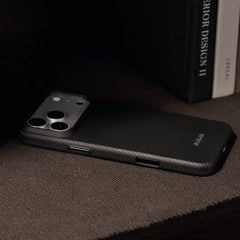 A Photo Of Pitaka Summa Case for iPhone 18 Series – Aramid Fiber MagSafe Protective Case