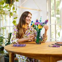 A Photo Of LEGO Wildflower Bouquet 939 Pieces - 10313