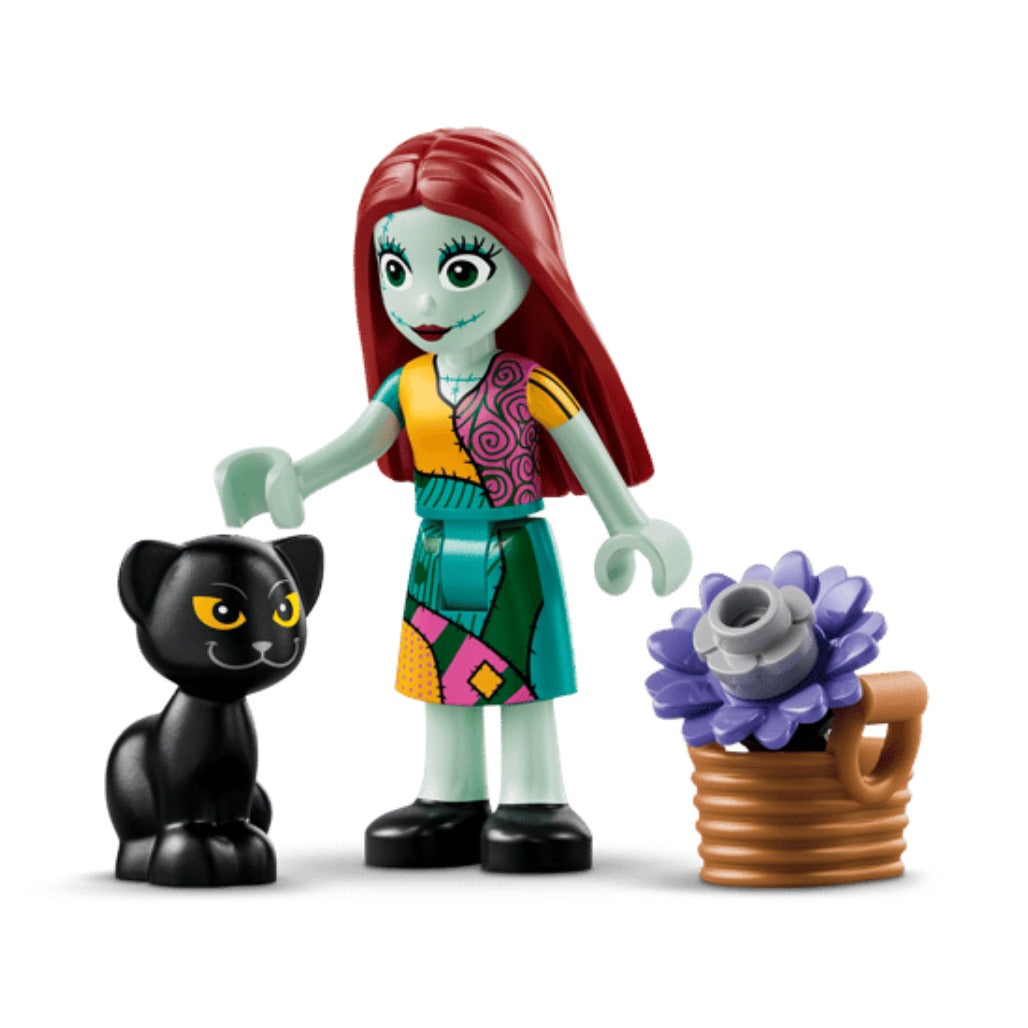 A Photo Of LEGO Sally's Flowerpot - 346 Pieces - 43288