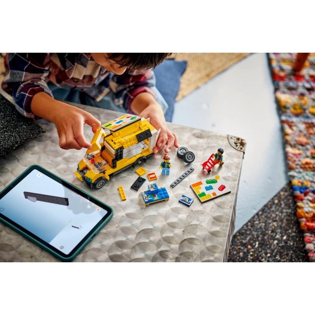 A Photo Of The LEGO® Van - 276 Pieces - 60500