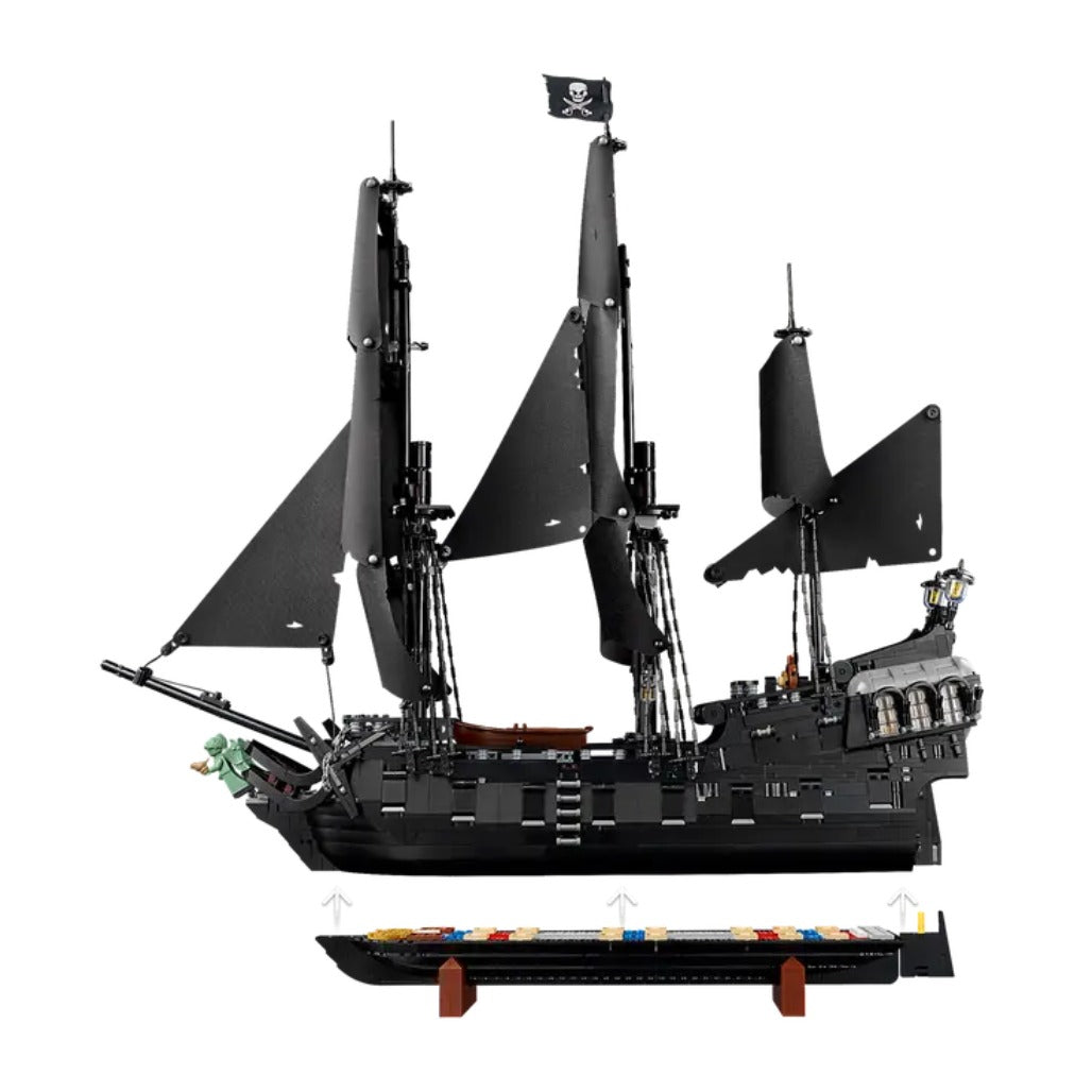 A Photo Of LEGO Icons Captain Jack Sparrow's Pirate Ship 2862 Pieces - 10365