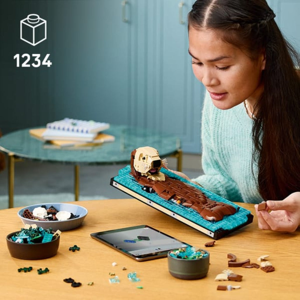 A Photo Of LEGO Floating Sea Otters - 1234 Pieces - 21366