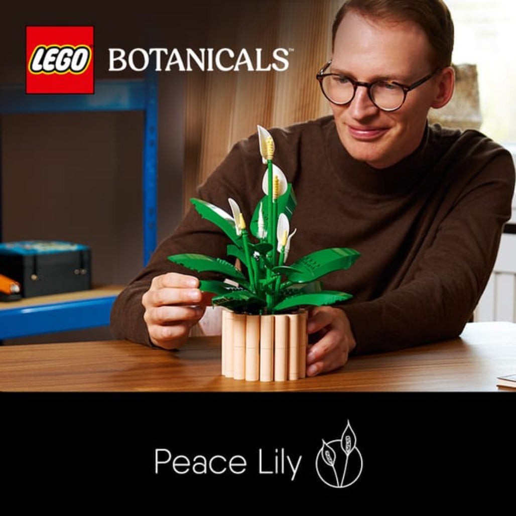 A Photo Of LEGO Peace Lily - 474 Pieces - 11504