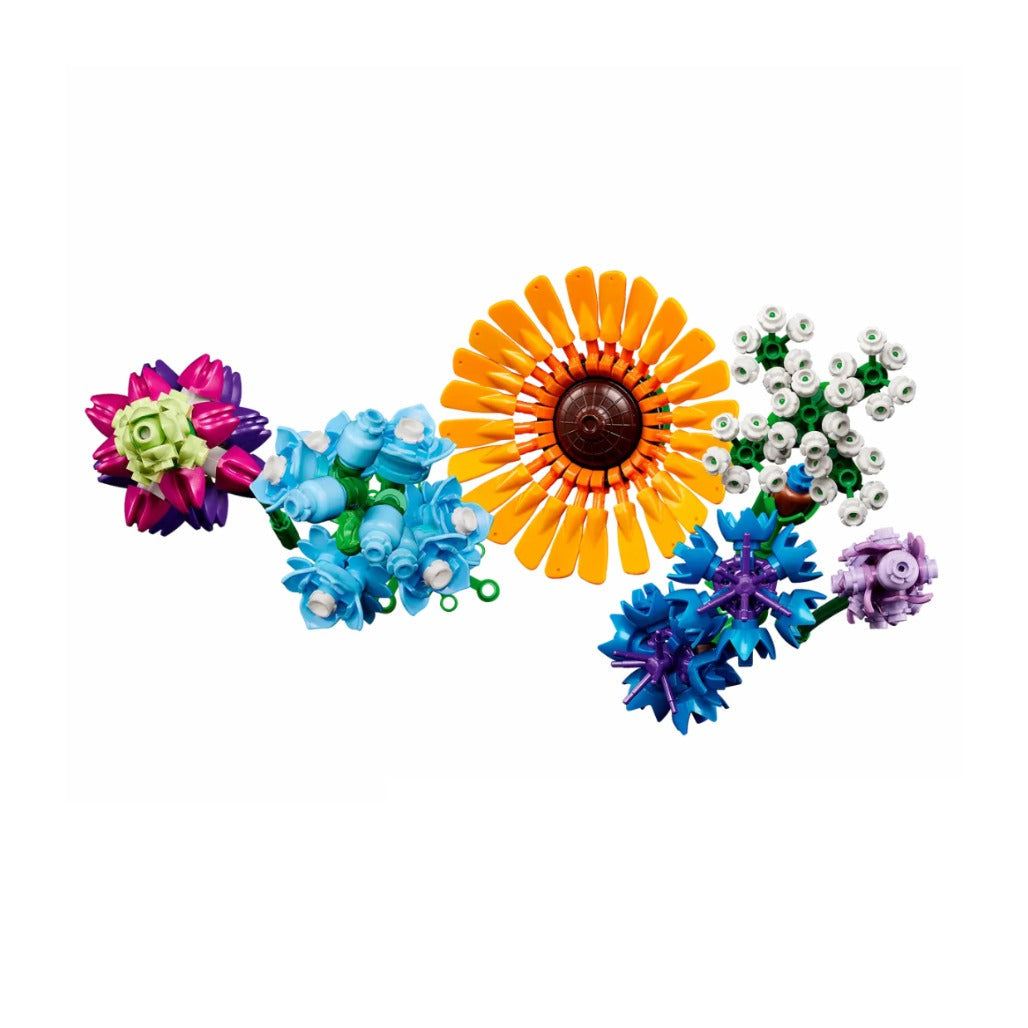 A Photo Of LEGO Wildflower Bouquet 939 Pieces - 10313
