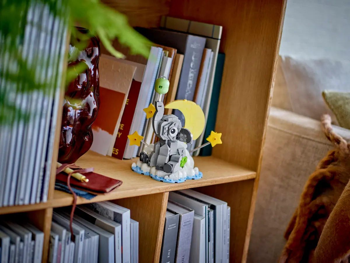 A Photo Of LEGO Creator Baby Elephant in the Sky 402 Pieces - 40814