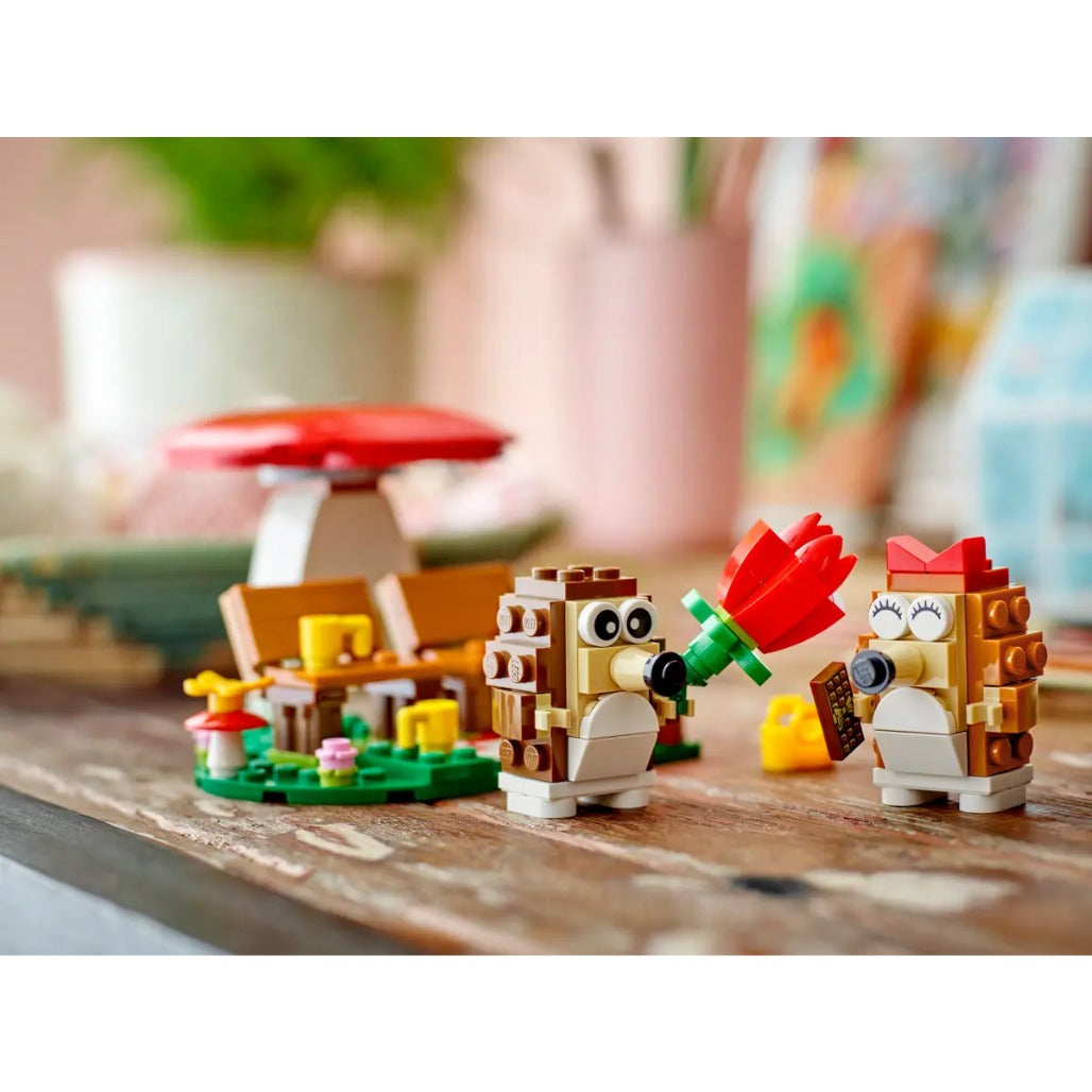 A Photo Of LEGO Hedgehog Picnic Date 166 Pieces - 40711