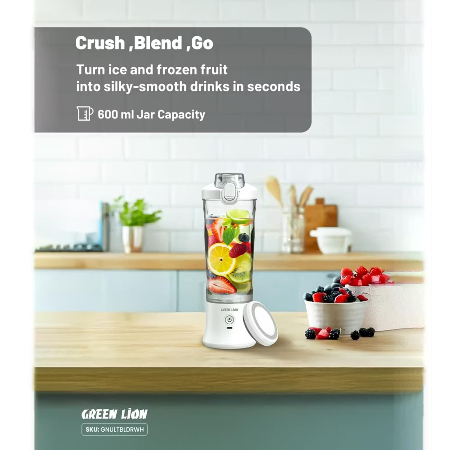 A Photo Of Green Lion Portable Blender GNULTBLDRWH - 240W, 600ml, White