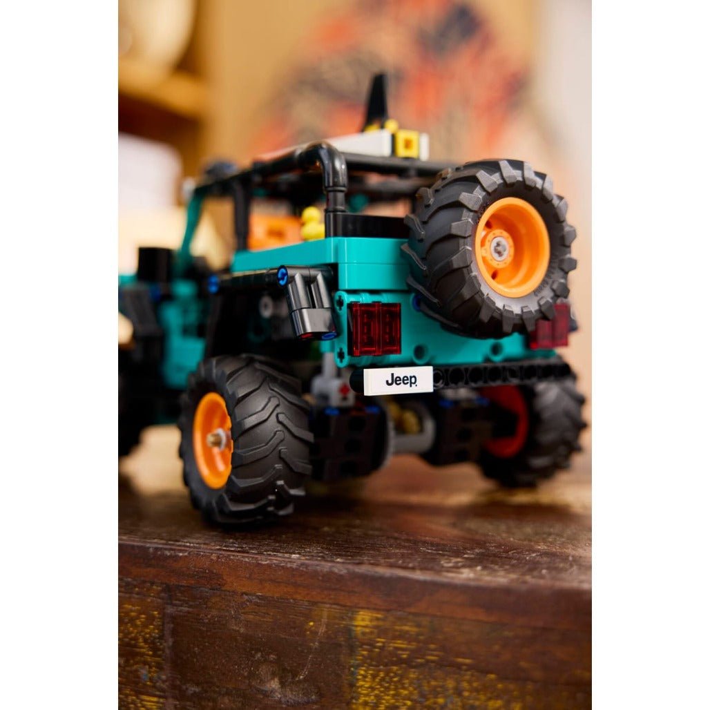 A Photo Of LEGO Jeep® Wrangler Rubicon SUV - 723 Pieces - 42227