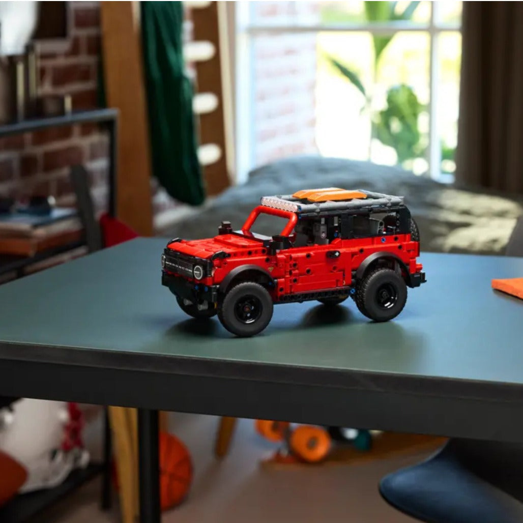 A Photo Of LEGO Technic Ford Bronco® SUV 943 Pieces - 42213