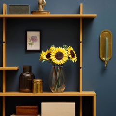 A Photo Of LEGO Sunflower Bouquet - 686 Pieces - 11502