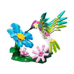 A Photo Of LEGO Creator 3-in-1 Wild Animals: Colorful Hummingbird 312 Pieces - 31384
