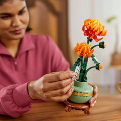 A Photo Of LEGO Botanicals Chrysanthemum 278 Pieces - 10368