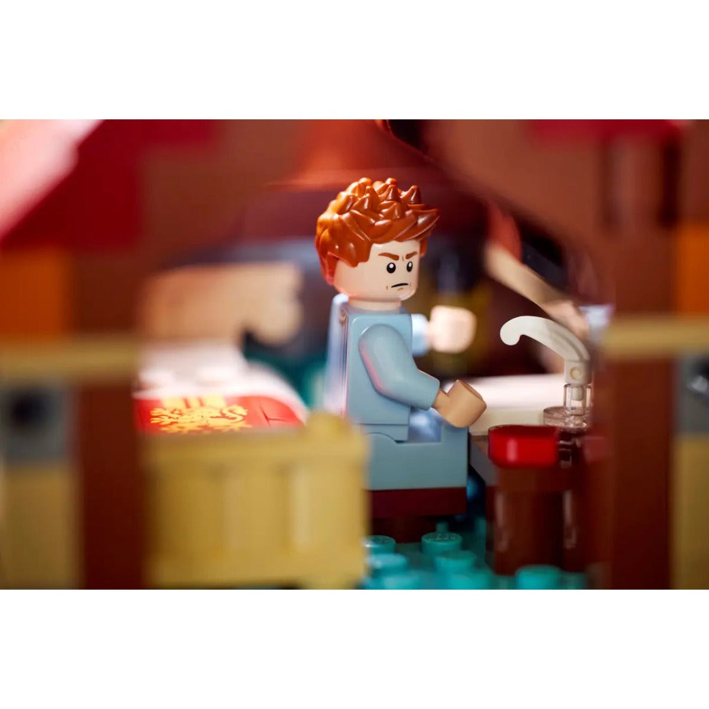 A Photo Of LEGO Harry Potter The Burrow – Collectors' Edition 2405 Piecs - 76437