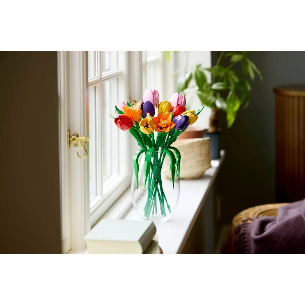 A Photo Of LEGO Botanicals Tulip Bouquet 576 Pieces - 11501