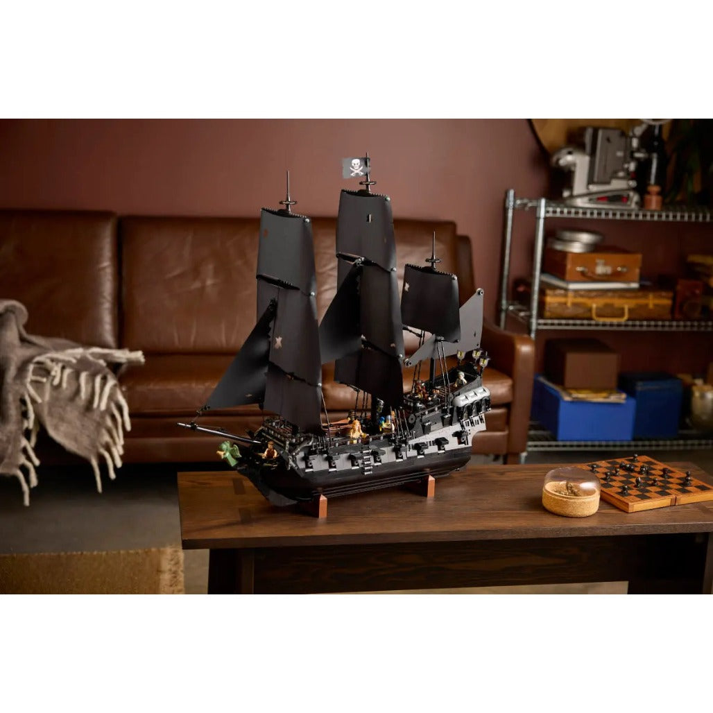 A Photo Of LEGO Icons Captain Jack Sparrow's Pirate Ship 2862 Pieces - 10365