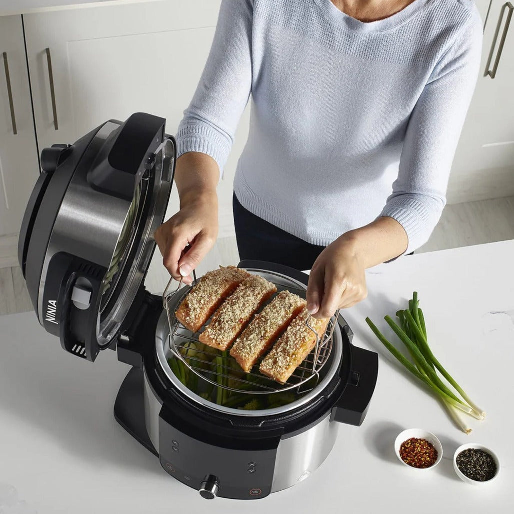 A Photo Of Ninja 11-in-1 SmartLid Multi-Cooker 1760W 6 Litres
