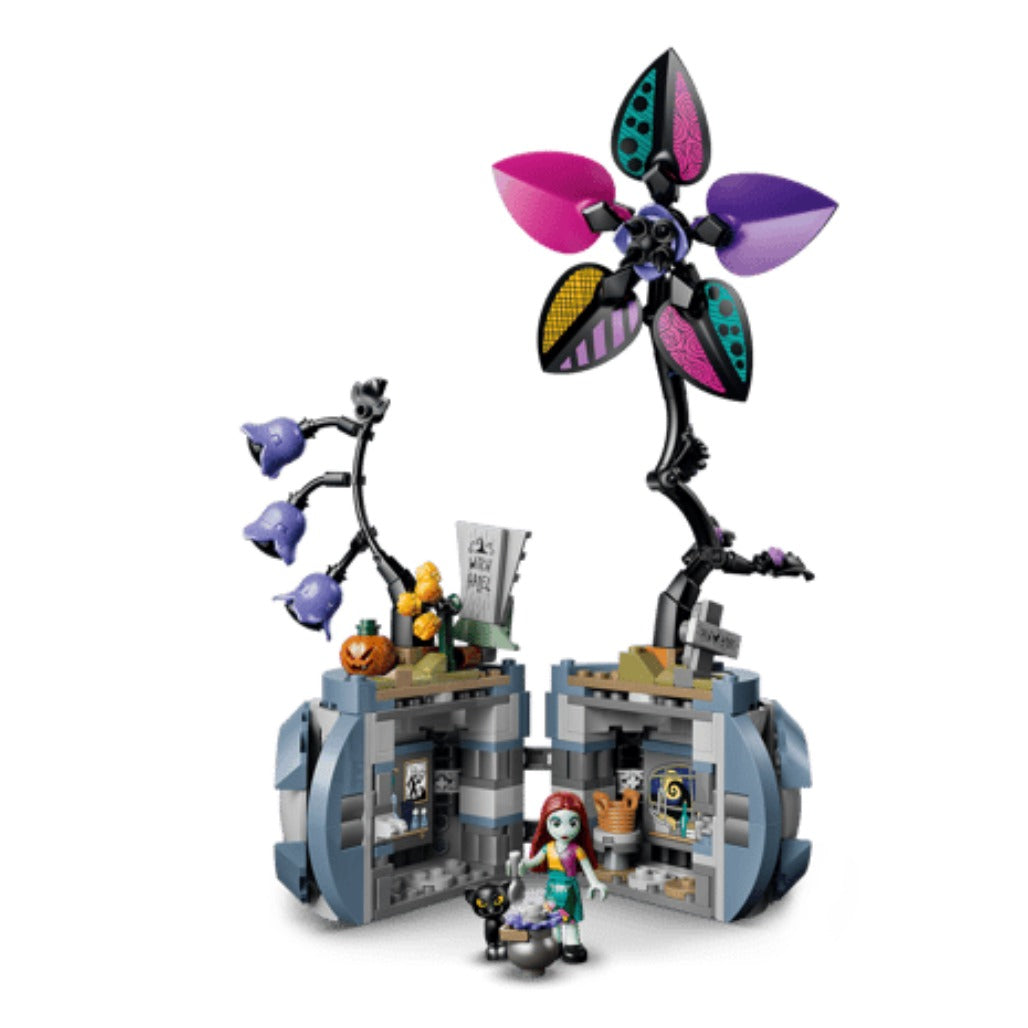 A Photo Of LEGO Sally's Flowerpot - 346 Pieces - 43288