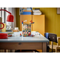 A Photo Of LEGO Marvel Peter Parker’s Apartment 394 Pieces - 76317