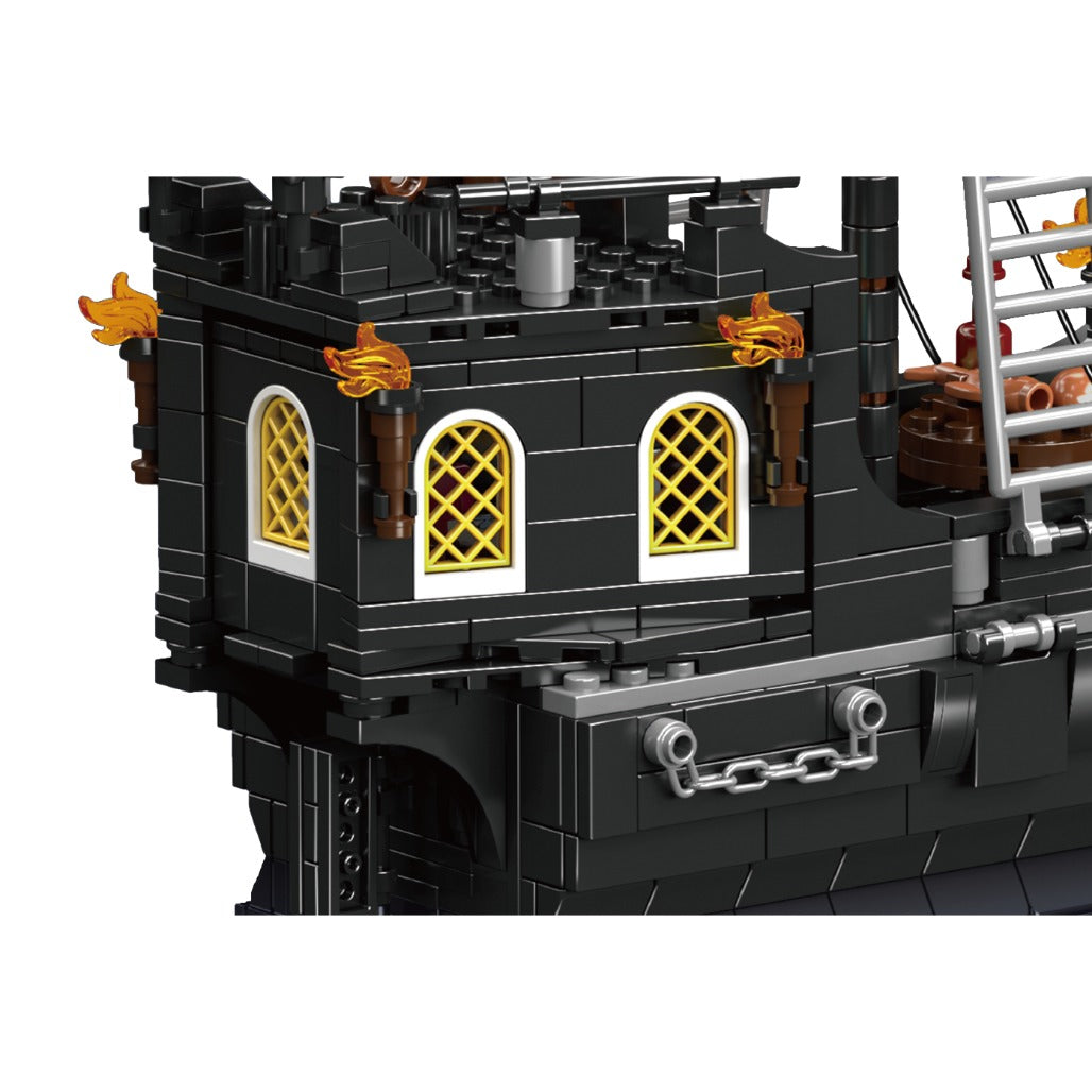 A Photo Of Mould King Black Pearl Pirate Ship Building Toy Set - 932 Pieces - 10195