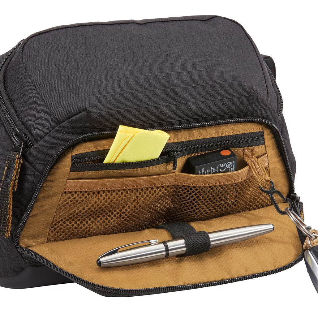 A Photo Of Case Logic Viso - Camera Bag - CVCS-103 - Black
