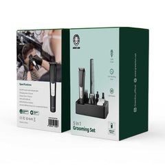 A Photo Of Green Lion 5in1 Grooming Set 600mAh - Black