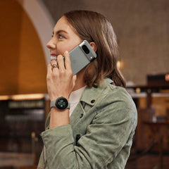 A Photo Of Google Pixel Watch 2 - Champagne Gold Aluminum Case / Hazel Active Band