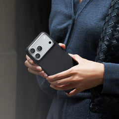 A Photo Of Pitaka Edge Case for iPhone 18 Pro / iPhone 18 Pro Max – Ultra-Thin Aramid Fiber MagSafe Case