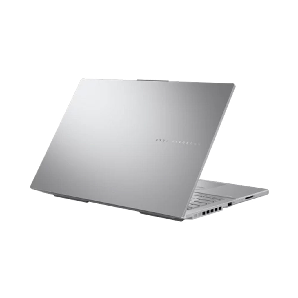 A Photo Of Asus Vivobook Pro 15 OLED N6506MU-MA029 - 15.6