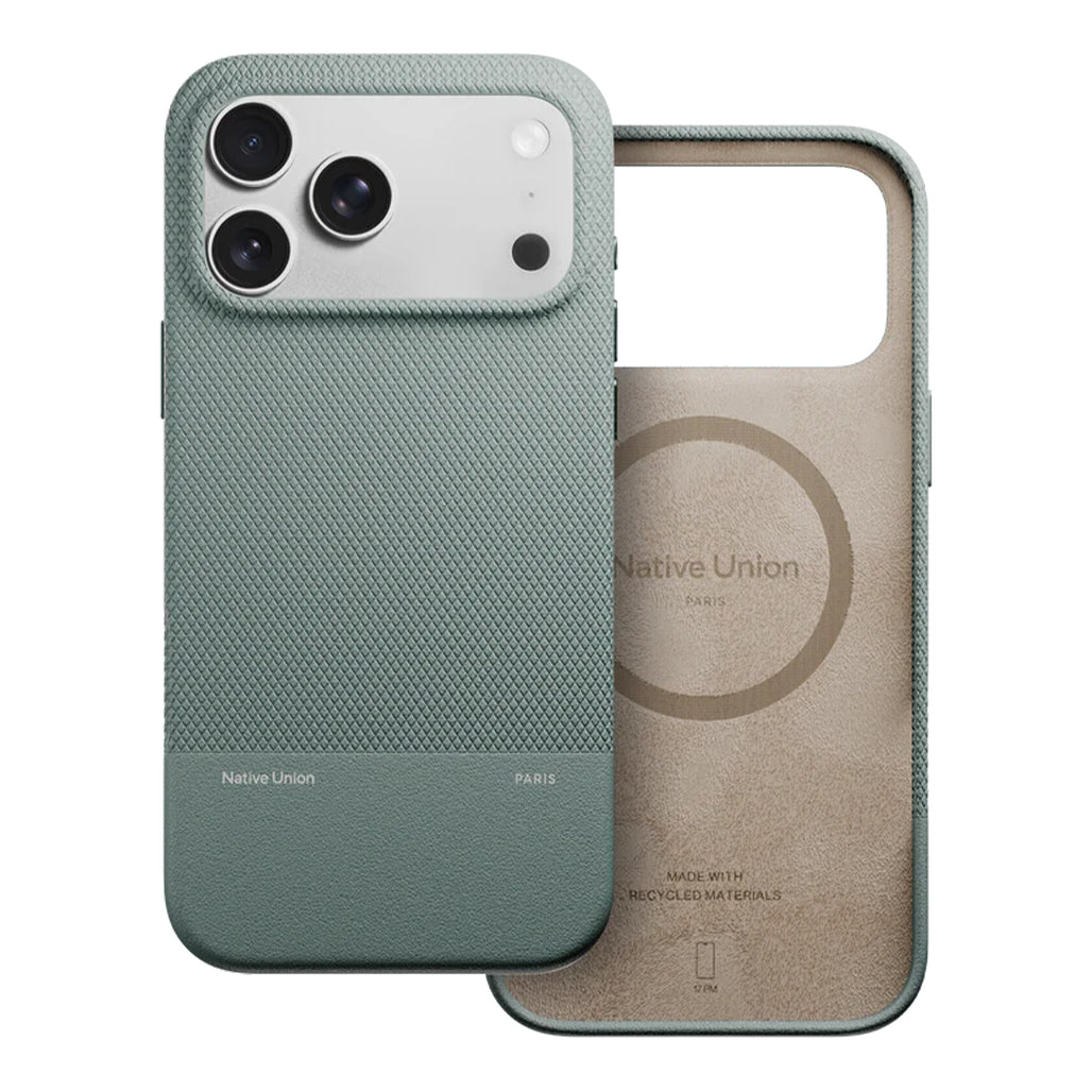 A Photo Of Native Union (Re)Classic Case for iPhone 17 Pro Max