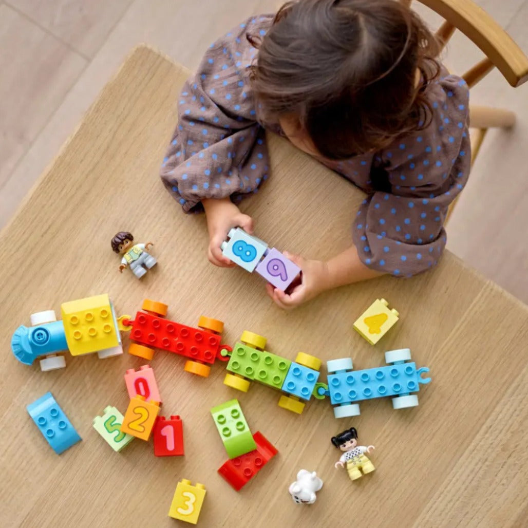 A Photo Of LEGO Duplo Number Train - Learn To Count 23 Pieces - 10954