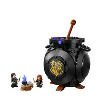 LEGO Harry Potter Cauldron: Secret Potions Classroom 652 Pieces - 76464