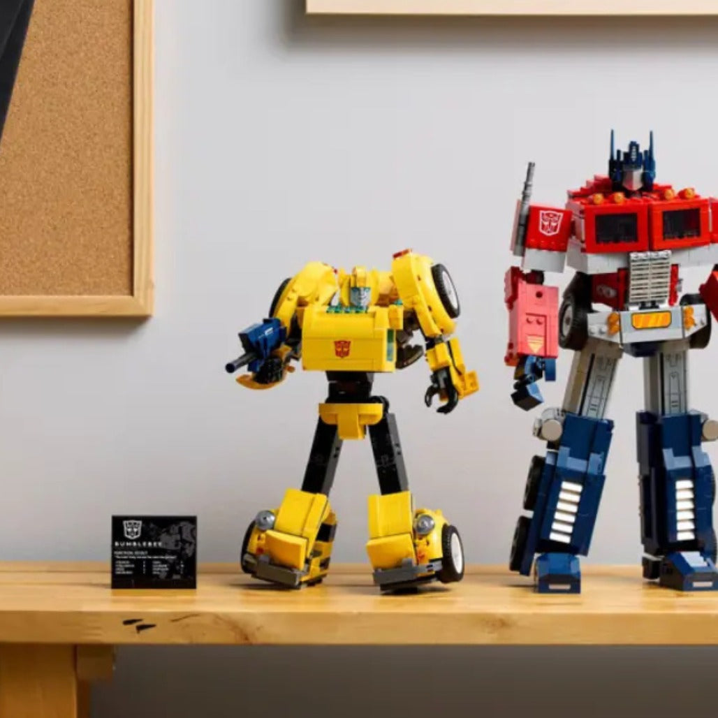 A Photo Of LEGO Icons Bumblebee 950 Pieces - 10338