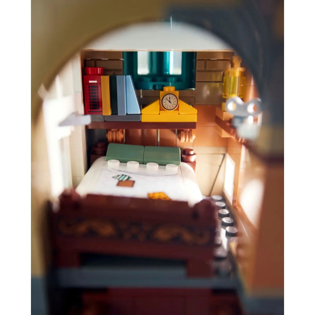 A Photo Of LEGO Harry Potter The Burrow – Collectors' Edition 2405 Piecs - 76437