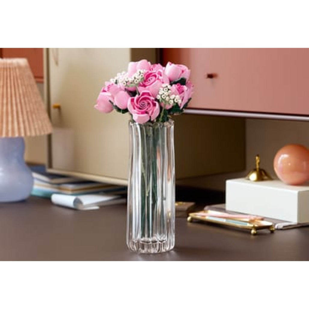 A Photo Of LEGO Bouquet of Pink Roses - 789 Pieces - 10374