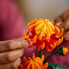A Photo Of LEGO Botanicals Chrysanthemum 278 Pieces - 10368