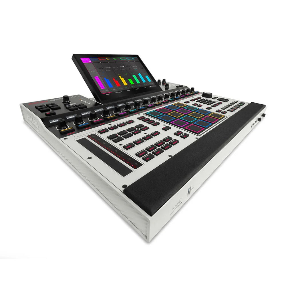 A Photo Of AKAI Akai Professional MPC XL Standalone Music Production Center - akai-professional-mpc-xl-standalone-music-production-center
