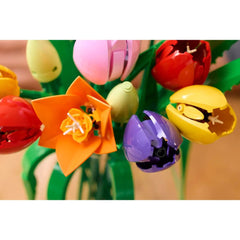 A Photo Of LEGO Botanicals Tulip Bouquet 576 Pieces - 11501